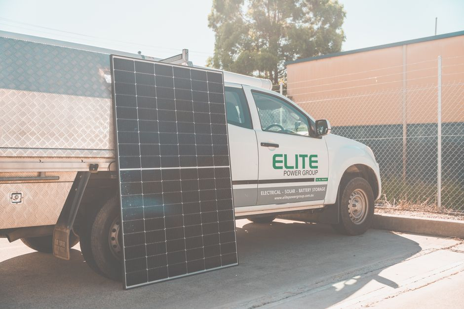 Decarbonising Australian Businesses: Commercial Solar, Industrial Storage, and Community Benefits